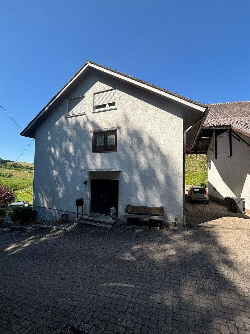 Prodej domu 296 m², pozemek 940 m², Oberkirch, Bádensko-Württembersko Prodej domu 296 m², pozemek 940 m², Oberkirch, Bádensko-Württembersko