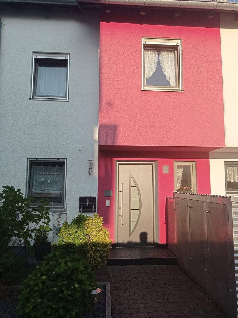 Prodej domu 130 m², pozemek 114 m², Waldkraiburg, Bavorsko Prodej domu 130 m², pozemek 114 m², Waldkraiburg, Bavorsko