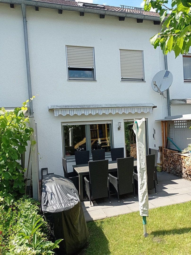 Prodej domu 130 m², pozemek 114 m², Waldkraiburg, Bavorsko Prodej domu 130 m², pozemek 114 m², Waldkraiburg, Bavorsko