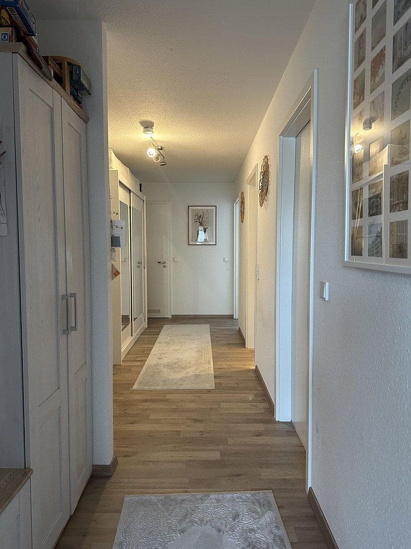 Pronájem bytu 3+1 92 m², Frankfurt am Main, Hessen Pronájem bytu 3+1 92 m², Frankfurt am Main, Hessen