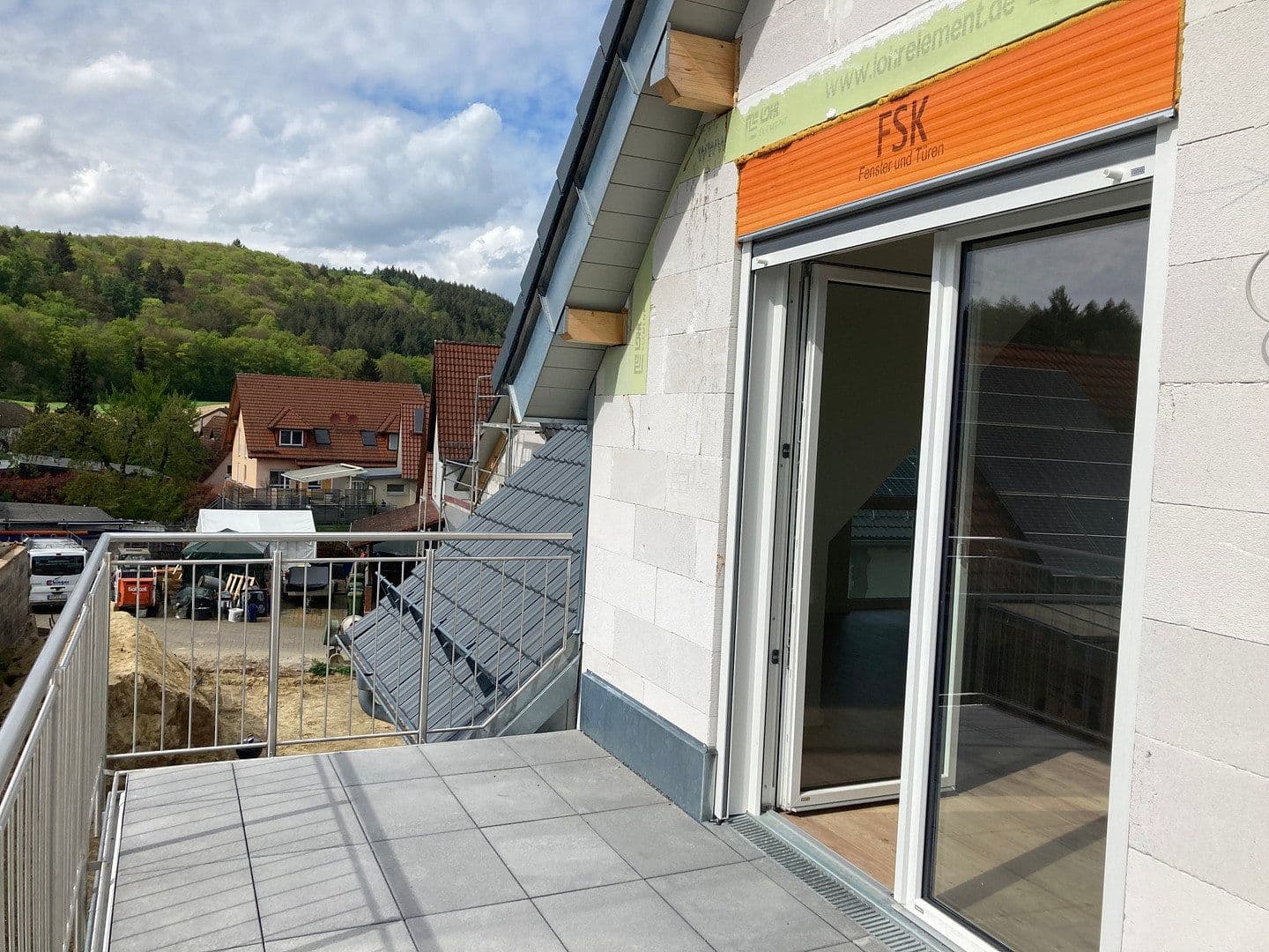 Pronájem bytu 3+1 85 m², Wiesenbach, Bádensko-Württembersko Pronájem bytu 3+1 85 m², Wiesenbach, Bádensko-Württembersko