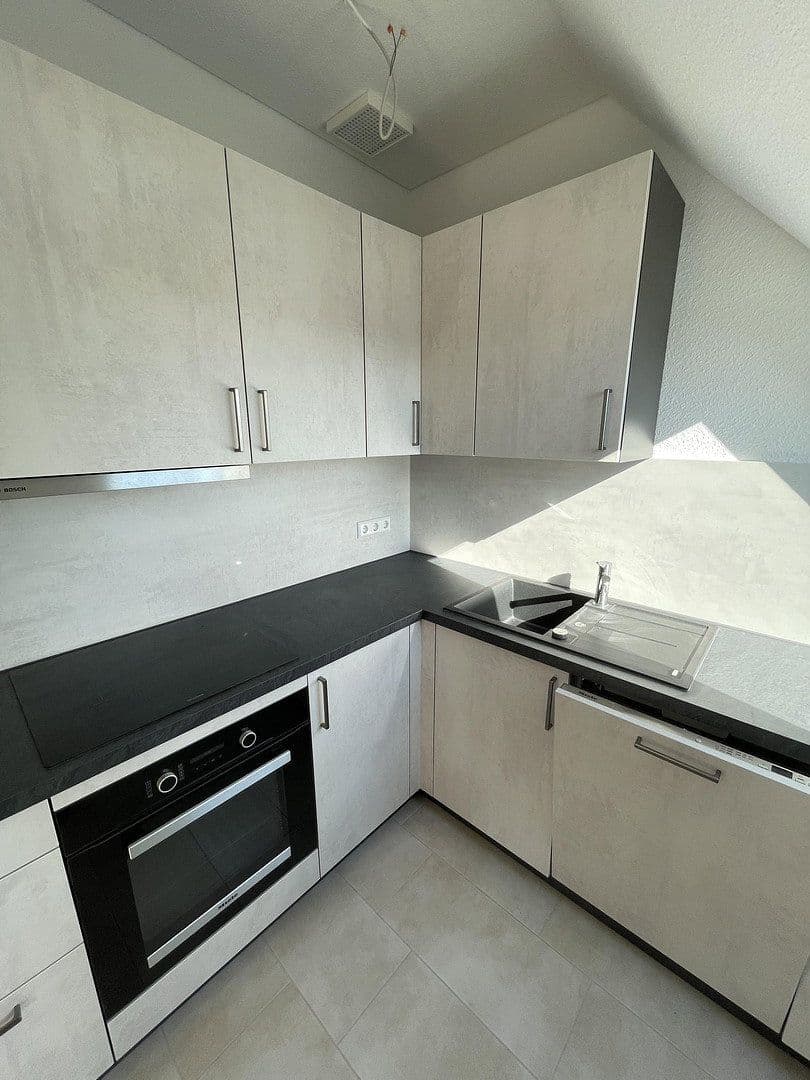 Pronájem bytu 3+1 85 m², Wiesenbach, Bádensko-Württembersko Pronájem bytu 3+1 85 m², Wiesenbach, Bádensko-Württembersko