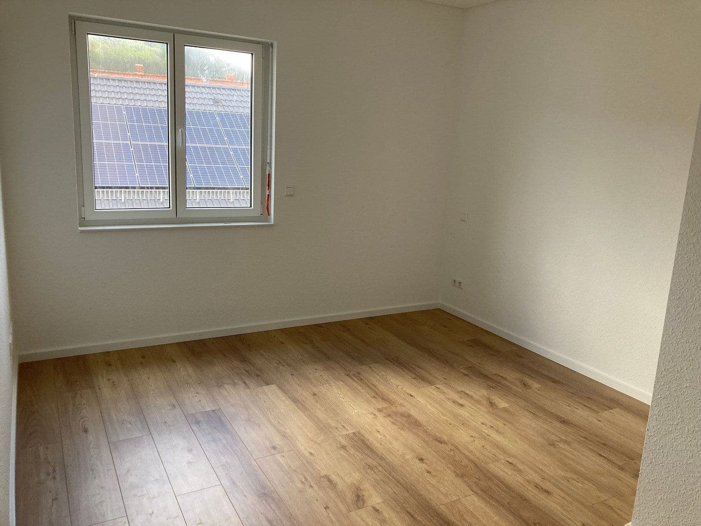 Pronájem bytu 3+1 85 m², Wiesenbach, Bádensko-Württembersko Pronájem bytu 3+1 85 m², Wiesenbach, Bádensko-Württembersko
