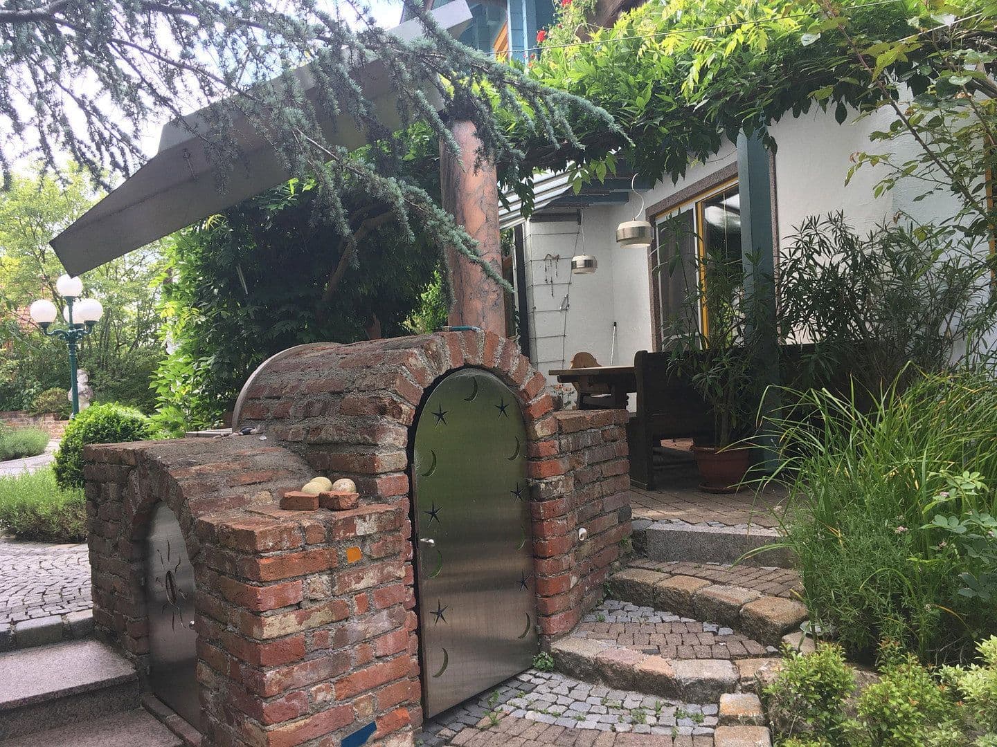 Prodej domu 238 m², pozemek 1.108 m², Landshut, Bavorsko Prodej domu 238 m², pozemek 1.108 m², Landshut, Bavorsko