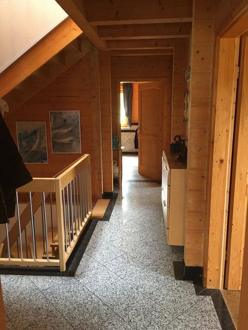 Prodej domu 238 m², pozemek 1.108 m², Landshut, Bavorsko Prodej domu 238 m², pozemek 1.108 m², Landshut, Bavorsko