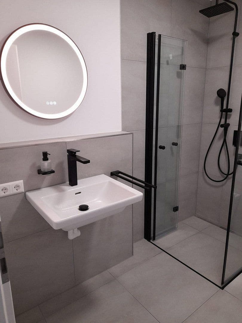 Pronájem bytu 4+kk 126 m², Neugartenstraße, Hagnau am Bodensee, Bádensko-Württembersko Pronájem bytu 4+kk 126 m², Neugartenstraße, Hagnau am Bodensee, Bádensko-Württembersko