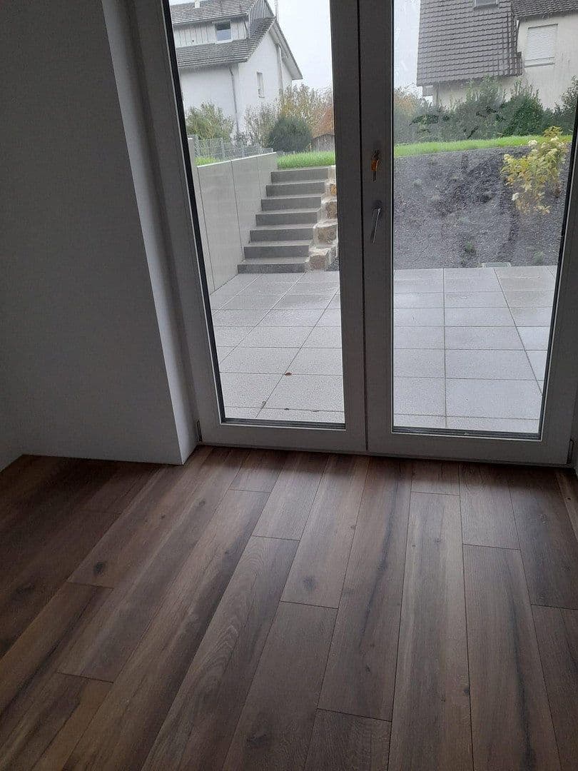 Pronájem bytu 4+kk 126 m², Neugartenstraße, Hagnau am Bodensee, Bádensko-Württembersko Pronájem bytu 4+kk 126 m², Neugartenstraße, Hagnau am Bodensee, Bádensko-Württembersko