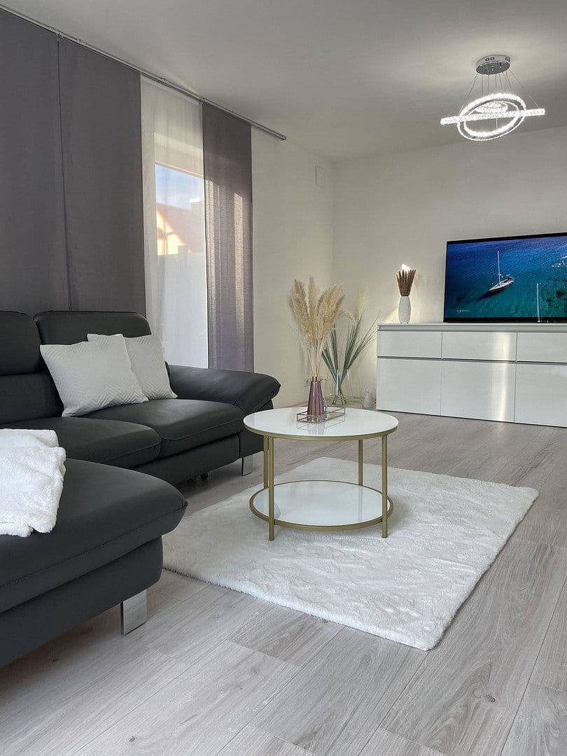 Pronájem domu 160 m², pozemek 300 m², Ingolstadt, Bavorsko Pronájem domu 160 m², pozemek 300 m², Ingolstadt, Bavorsko