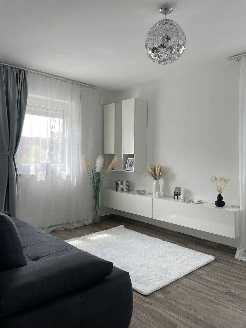 Pronájem domu 160 m², pozemek 300 m², Ingolstadt, Bavorsko Pronájem domu 160 m², pozemek 300 m², Ingolstadt, Bavorsko