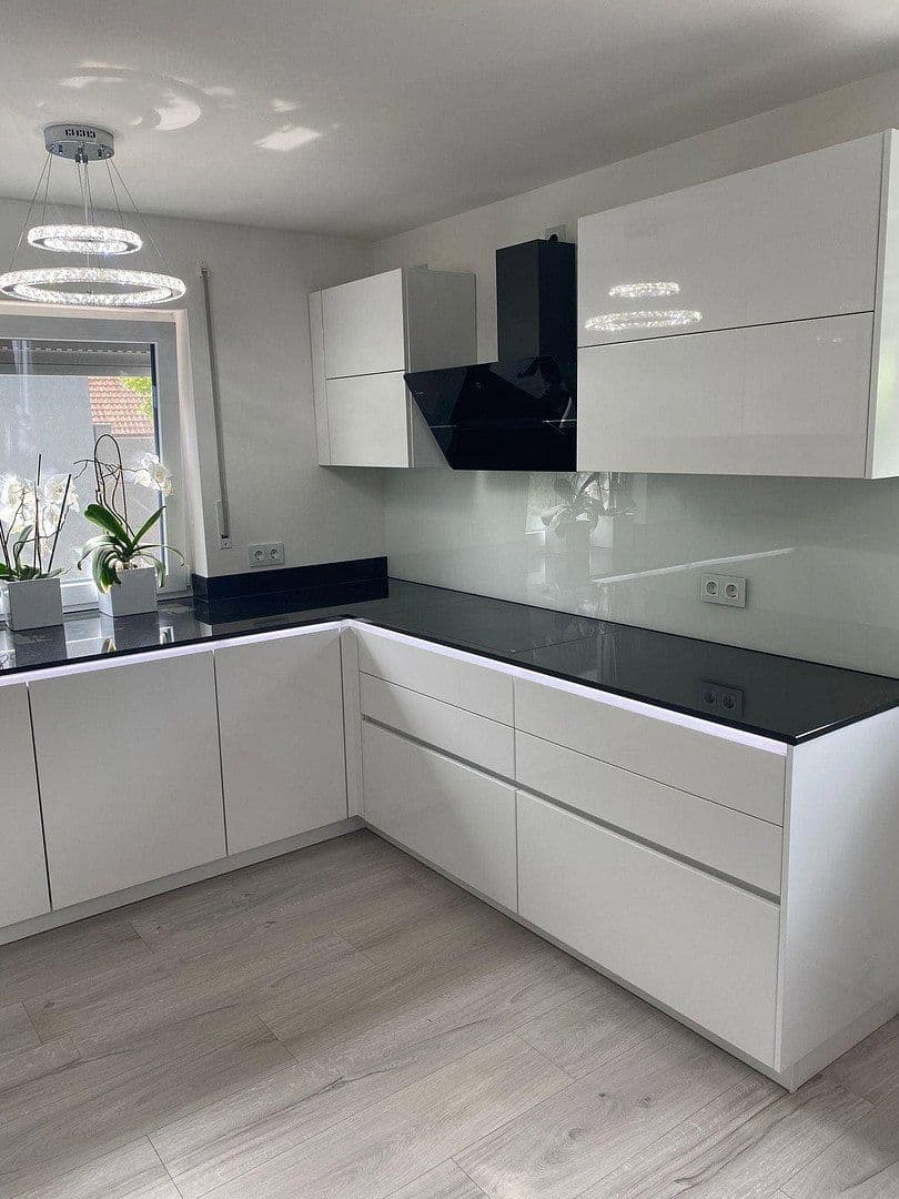 Pronájem domu 160 m², pozemek 300 m², Ingolstadt, Bavorsko Pronájem domu 160 m², pozemek 300 m², Ingolstadt, Bavorsko