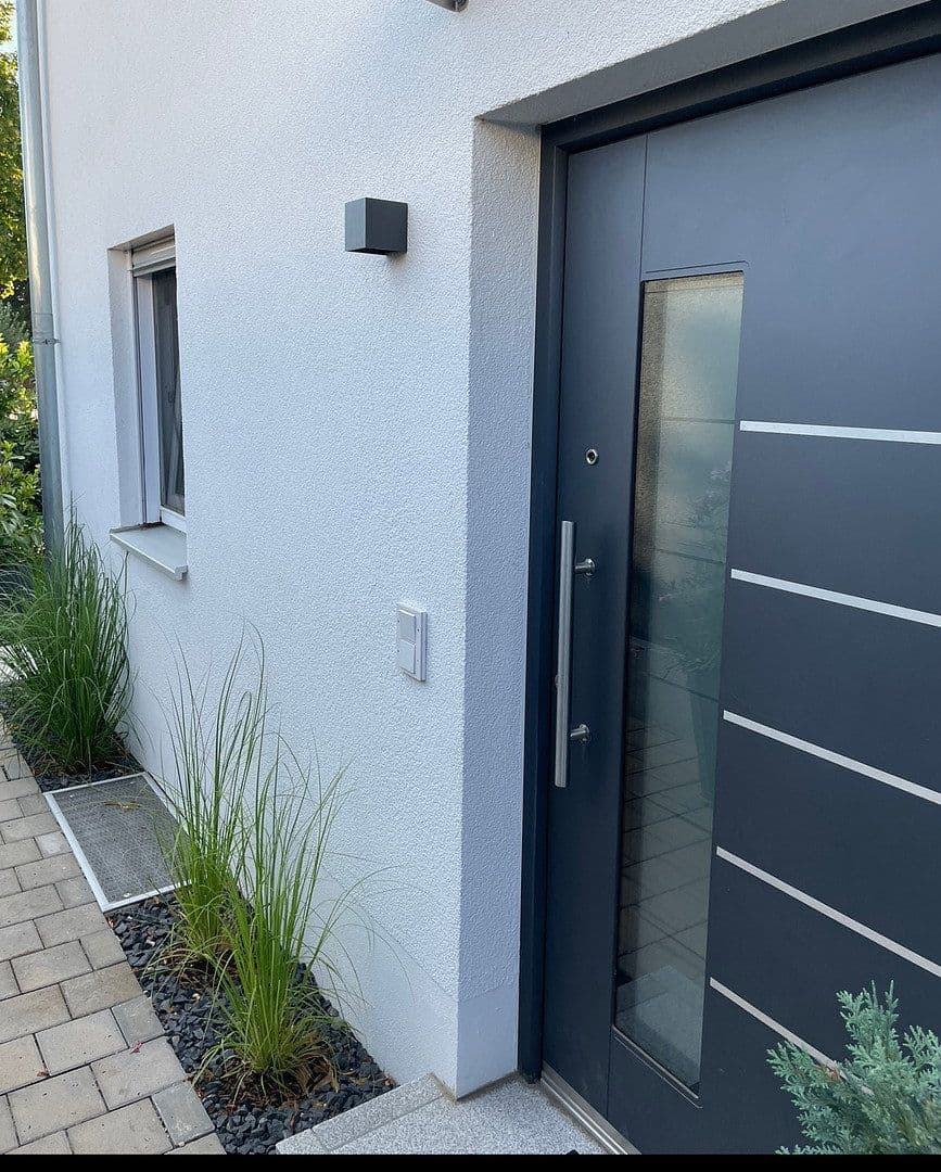 Pronájem domu 160 m², pozemek 300 m², Ingolstadt, Bavorsko Pronájem domu 160 m², pozemek 300 m², Ingolstadt, Bavorsko