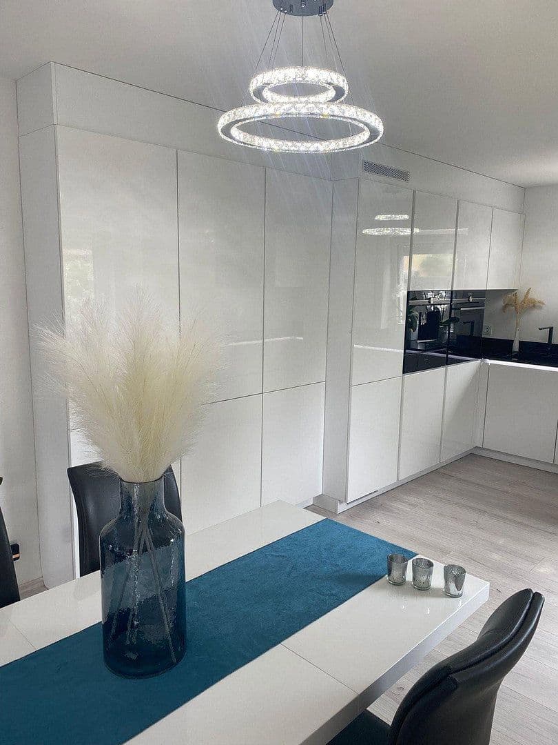 Pronájem domu 160 m², pozemek 300 m², Ingolstadt, Bavorsko Pronájem domu 160 m², pozemek 300 m², Ingolstadt, Bavorsko