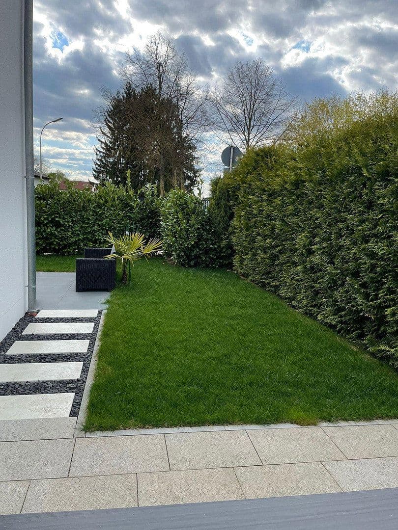 Pronájem domu 160 m², pozemek 300 m², Ingolstadt, Bavorsko Pronájem domu 160 m², pozemek 300 m², Ingolstadt, Bavorsko