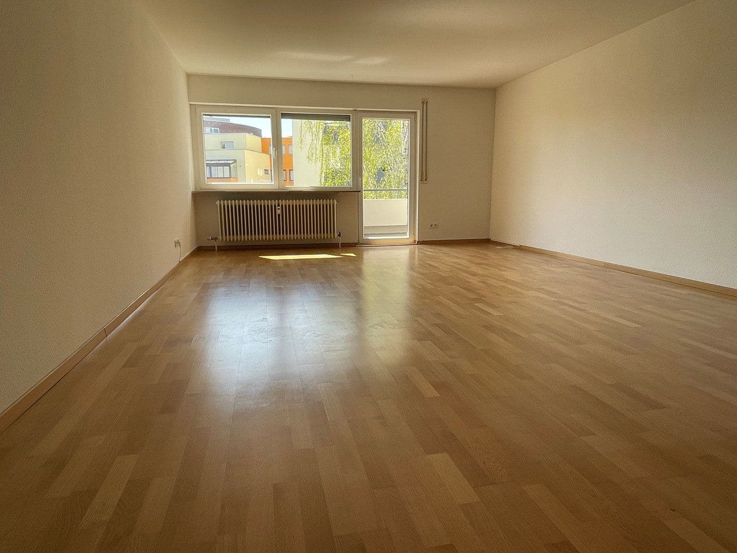 Pronájem bytu 2+1 75 m², Teckstraße 4, Fellbach, Bádensko-Württembersko Pronájem bytu 2+1 75 m², Teckstraße 4, Fellbach, Bádensko-Württembersko