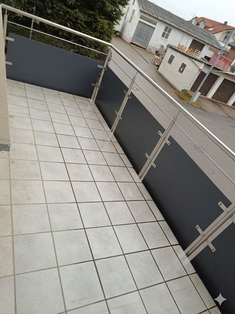 Pronájem bytu 2+1 60 m², Filderstadt, Bádensko-Württembersko Pronájem bytu 2+1 60 m², Filderstadt, Bádensko-Württembersko