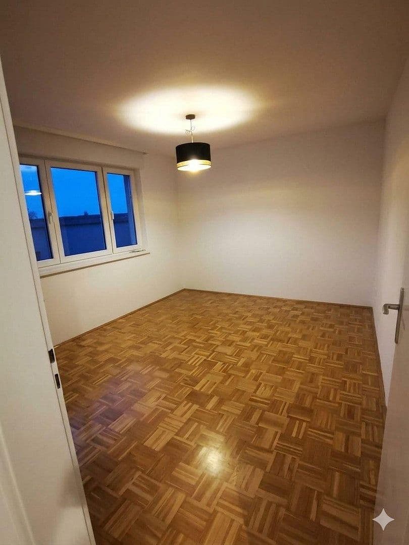 Pronájem bytu 2+1 60 m², Filderstadt, Bádensko-Württembersko Pronájem bytu 2+1 60 m², Filderstadt, Bádensko-Württembersko