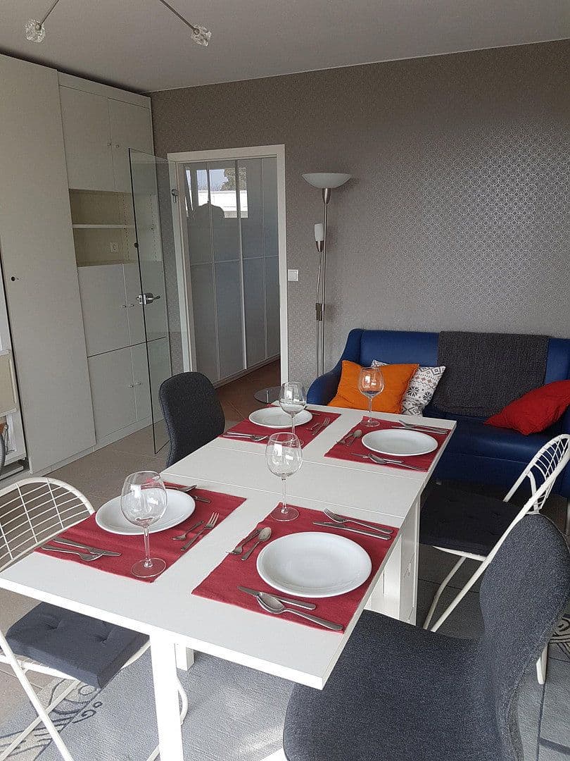 Pronájem bytu 1+1 39 m², Deutschherrenstraße 73, Bonn - Bad Godesberg, Severní Porýní-Vestfálsko Pronájem bytu 1+1 39 m², Deutschherrenstraße 73, Bonn - Bad Godesberg, Severní Porýní-Vestfálsko