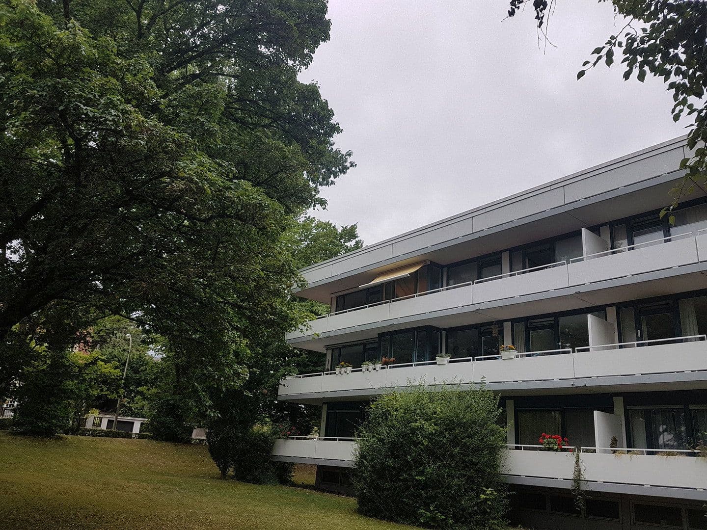 Pronájem bytu 1+1 39 m², Deutschherrenstraße 73, Bonn - Bad Godesberg, Severní Porýní-Vestfálsko Pronájem bytu 1+1 39 m², Deutschherrenstraße 73, Bonn - Bad Godesberg, Severní Porýní-Vestfálsko