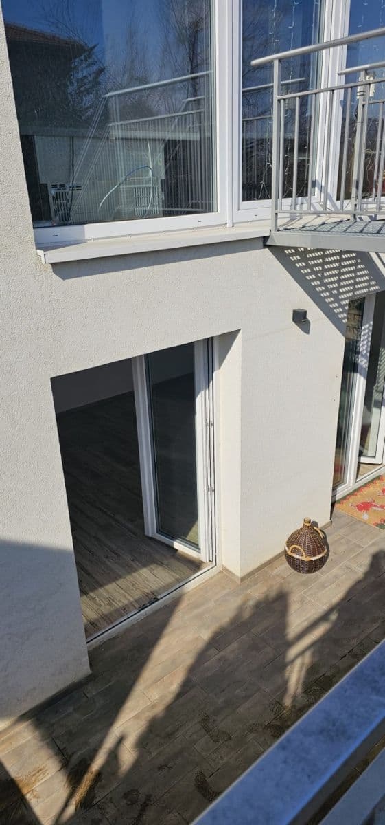 Pronájem bytu 1+kk 30 m², Sukova, Velké Přílepy, Středočeský kraj Pronájem bytu 1+kk 30 m², Sukova, Velké Přílepy, Středočeský kraj