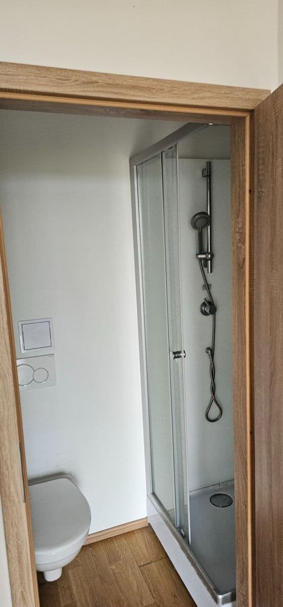 Pronájem bytu 1+kk 30 m², Sukova, Velké Přílepy, Středočeský kraj Pronájem bytu 1+kk 30 m², Sukova, Velké Přílepy, Středočeský kraj