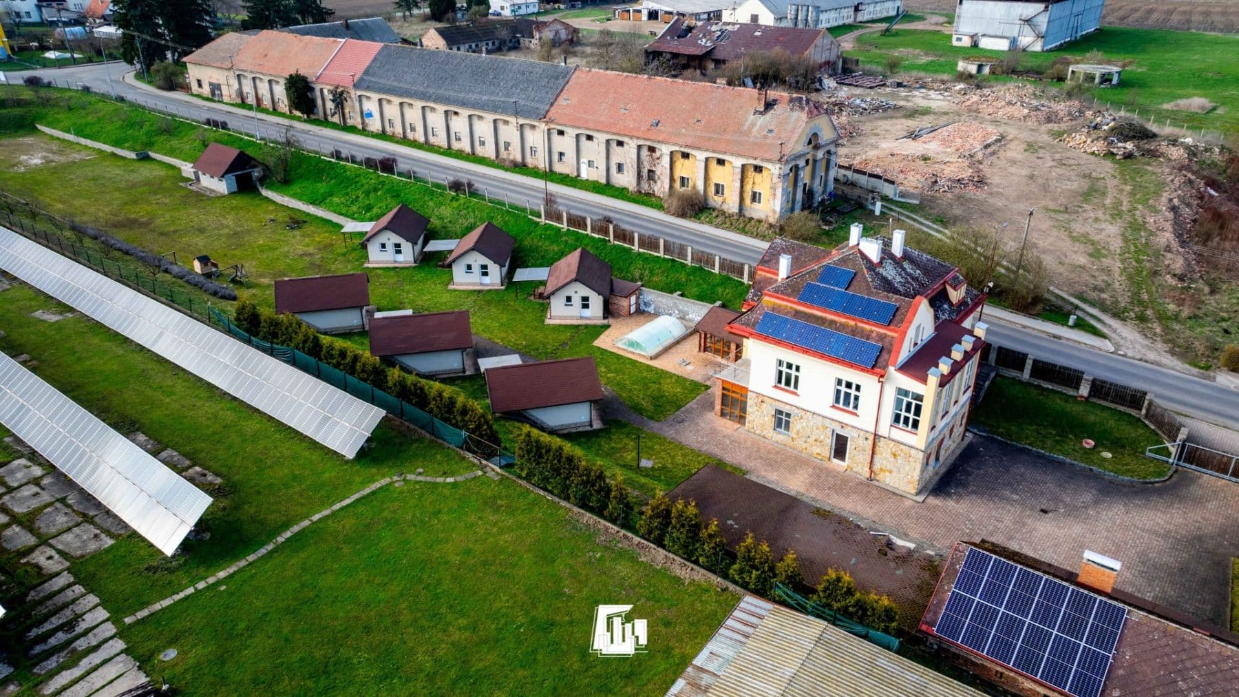 Prodej domu 400 m², pozemek 6.748 m², 1. máje, Vysoké Veselí, Královéhradecký kraj Prodej domu 400 m², pozemek 6.748 m², 1. máje, Vysoké Veselí, Královéhradecký kraj