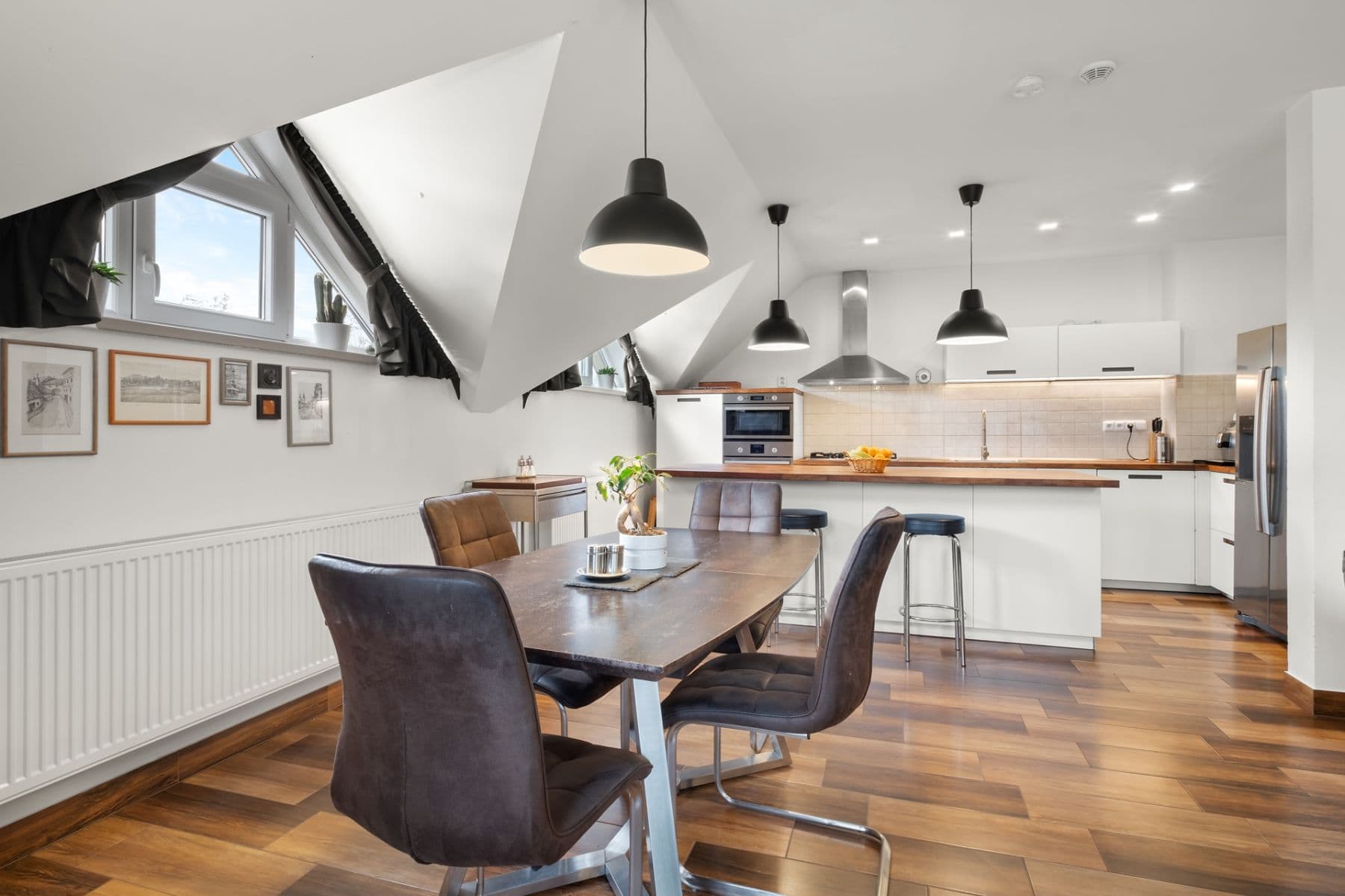 Prodej bytu 4+kk 141 m², Podstránská, Brno, Jihomoravský kraj Prodej bytu 4+kk 141 m², Podstránská, Brno, Jihomoravský kraj