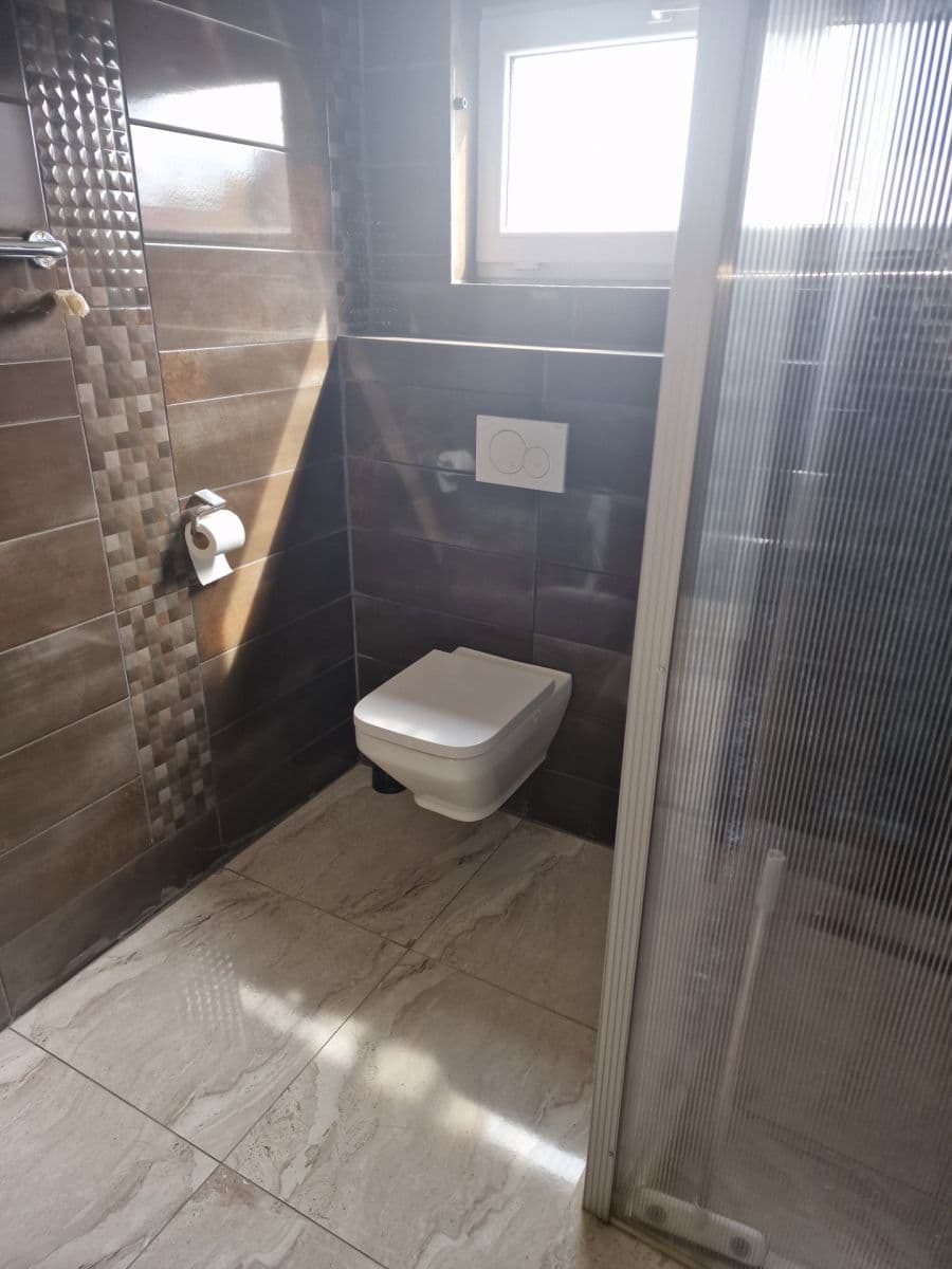 Prodej domu 120 m², pozemek 810 m², Sídliště na Sadech, České Velenice, Jihočeský kraj Prodej domu 120 m², pozemek 810 m², Sídliště na Sadech, České Velenice, Jihočeský kraj