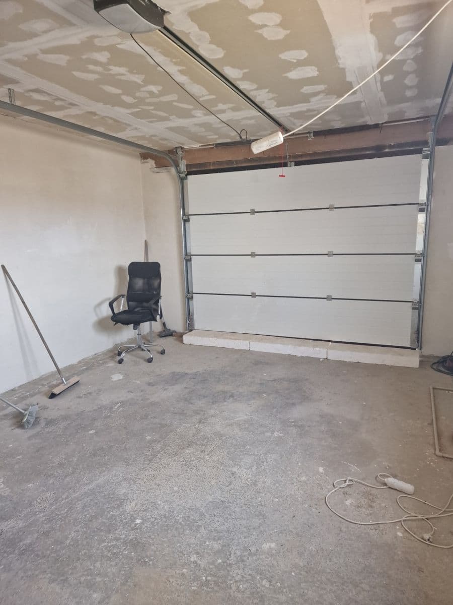 Prodej domu 120 m², pozemek 810 m², Sídliště na Sadech, České Velenice, Jihočeský kraj Prodej domu 120 m², pozemek 810 m², Sídliště na Sadech, České Velenice, Jihočeský kraj