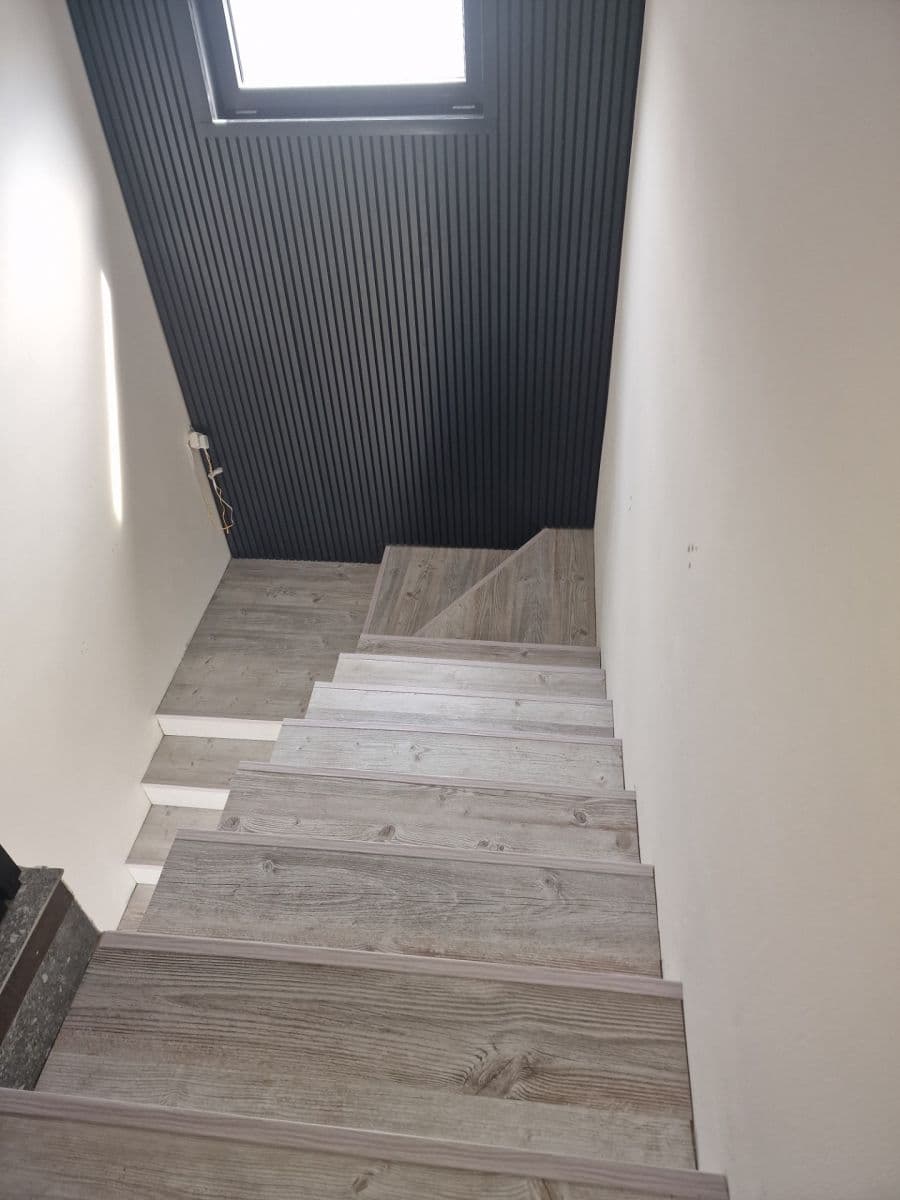 Prodej domu 120 m², pozemek 810 m², Sídliště na Sadech, České Velenice, Jihočeský kraj Prodej domu 120 m², pozemek 810 m², Sídliště na Sadech, České Velenice, Jihočeský kraj