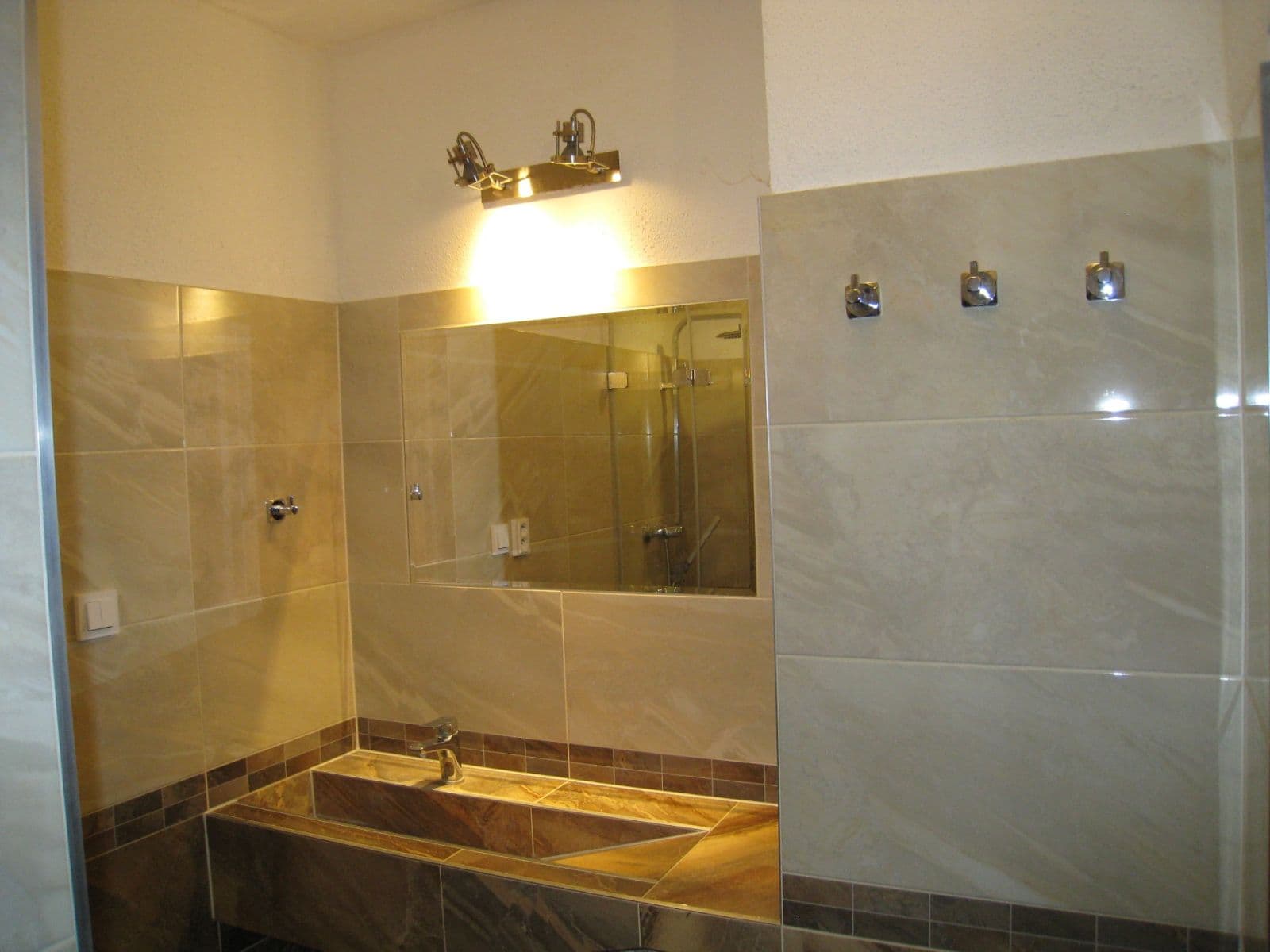 Pronájem domu 201 m², pozemek 390 m², Eledrova, Praha, Praha Pronájem domu 201 m², pozemek 390 m², Eledrova, Praha, Praha