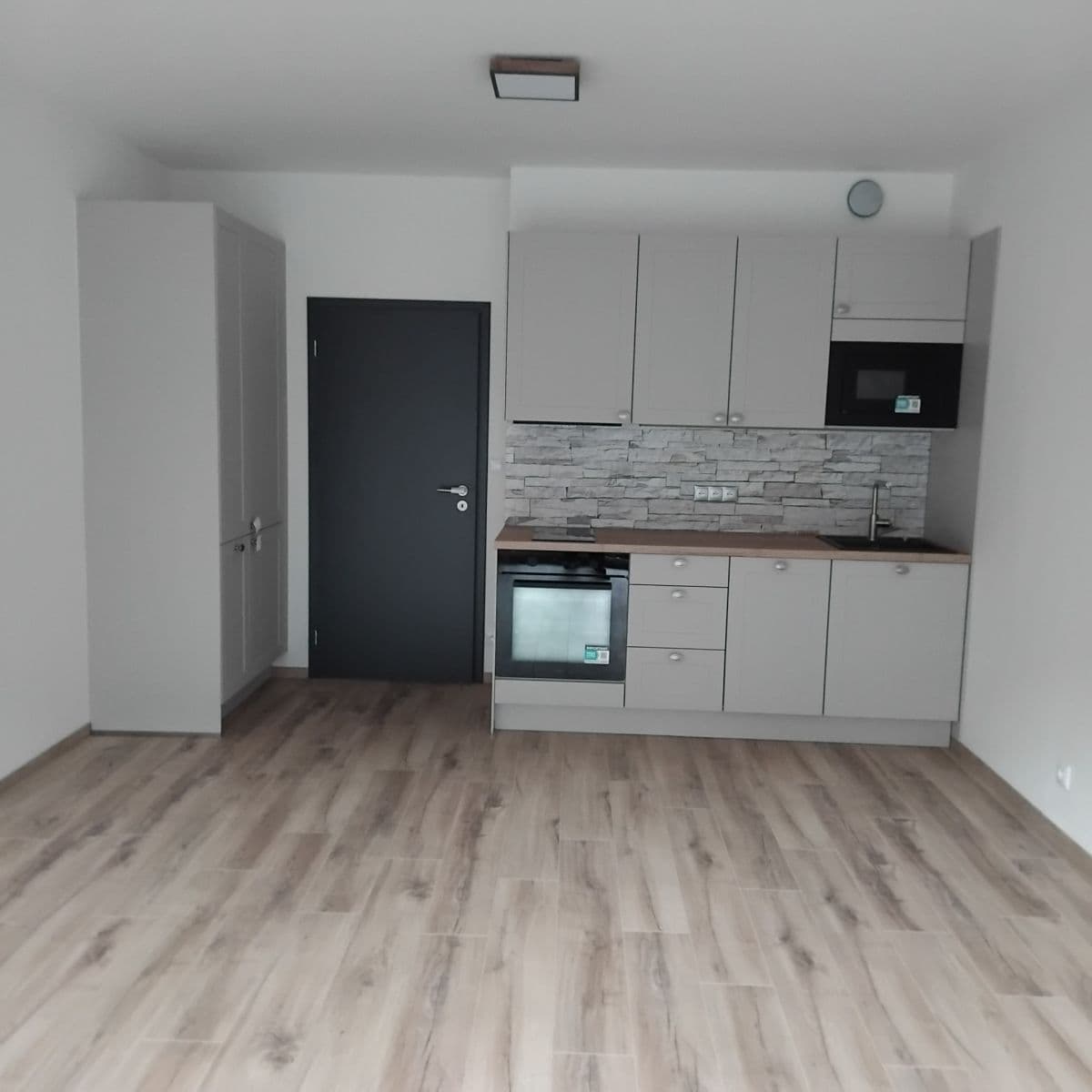 Pronájem bytu 1+kk 33 m², Gerstelova, Praha, Praha Pronájem bytu 1+kk 33 m², Gerstelova, Praha, Praha