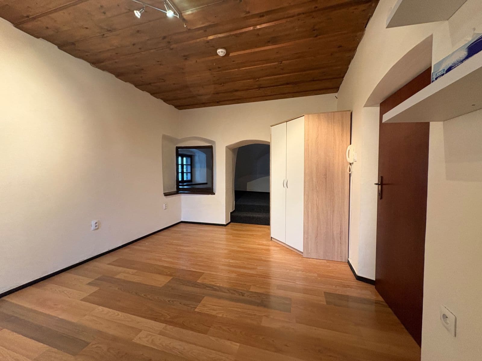 Pronájem bytu 40 m², Široká, České Budějovice, Jihočeský kraj Pronájem bytu 40 m², Široká, České Budějovice, Jihočeský kraj