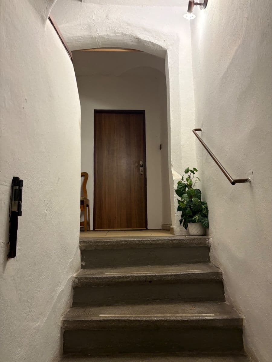 Pronájem bytu 40 m², Široká, České Budějovice, Jihočeský kraj Pronájem bytu 40 m², Široká, České Budějovice, Jihočeský kraj