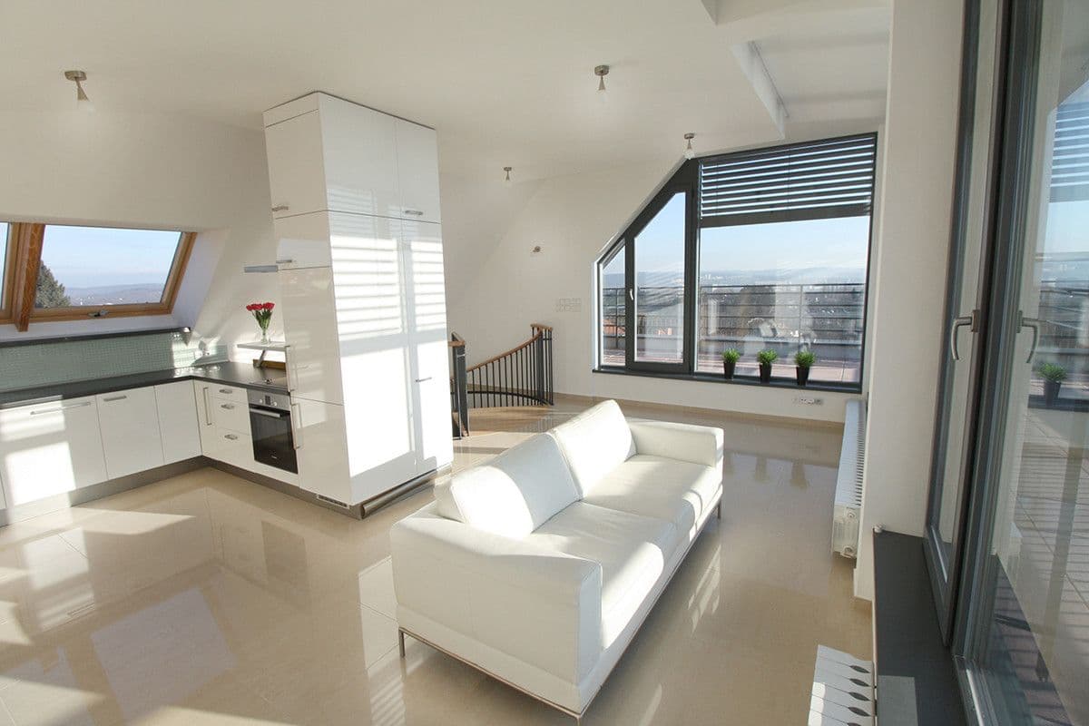 Pronájem bytu 2+kk 60 m², Soukopova, Brno, Jihomoravský kraj Pronájem bytu 2+kk 60 m², Soukopova, Brno, Jihomoravský kraj