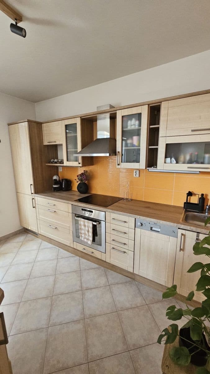 Pronájem bytu 1+kk 42 m², Sazovická, Praha, Praha Pronájem bytu 1+kk 42 m², Sazovická, Praha, Praha
