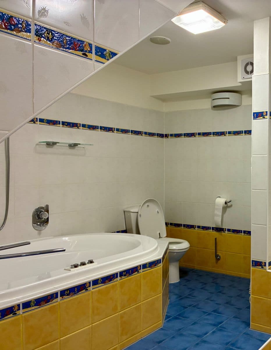 Pronájem bytu 2+kk 60 m², Českomalínská, Praha, Praha Pronájem bytu 2+kk 60 m², Českomalínská, Praha, Praha