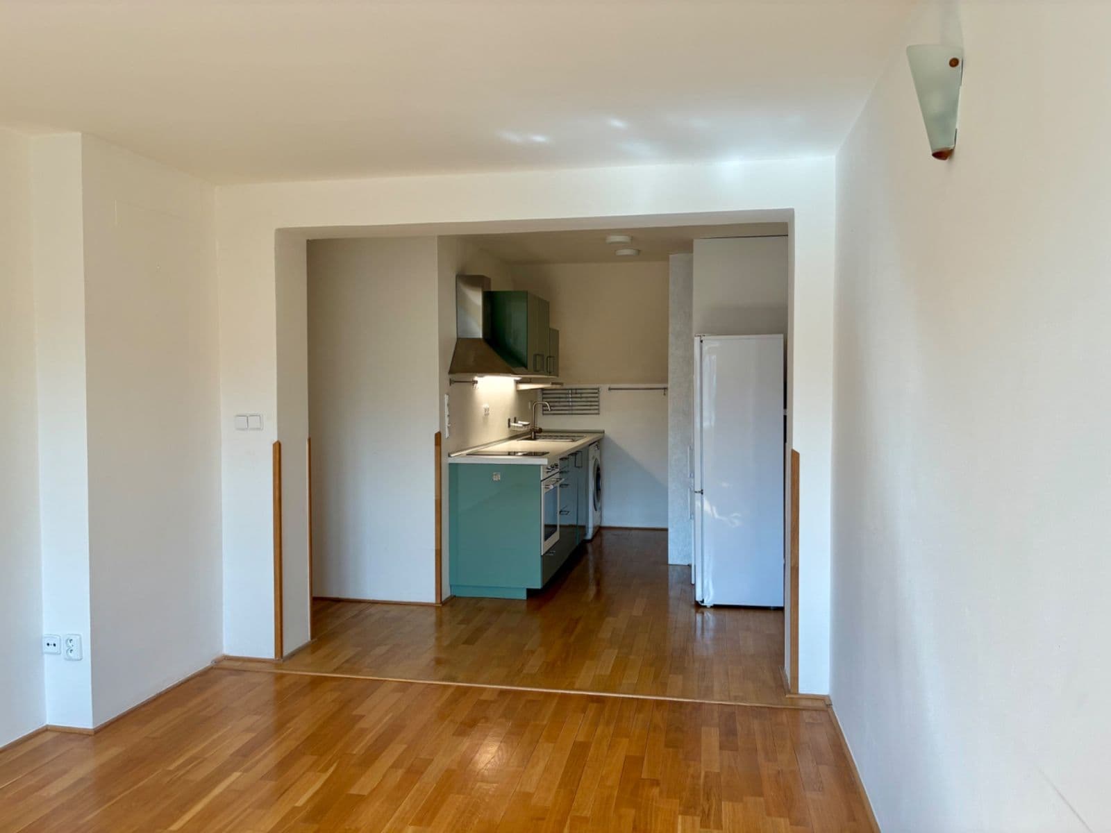 Pronájem bytu 2+kk 60 m², Českomalínská, Praha, Praha Pronájem bytu 2+kk 60 m², Českomalínská, Praha, Praha