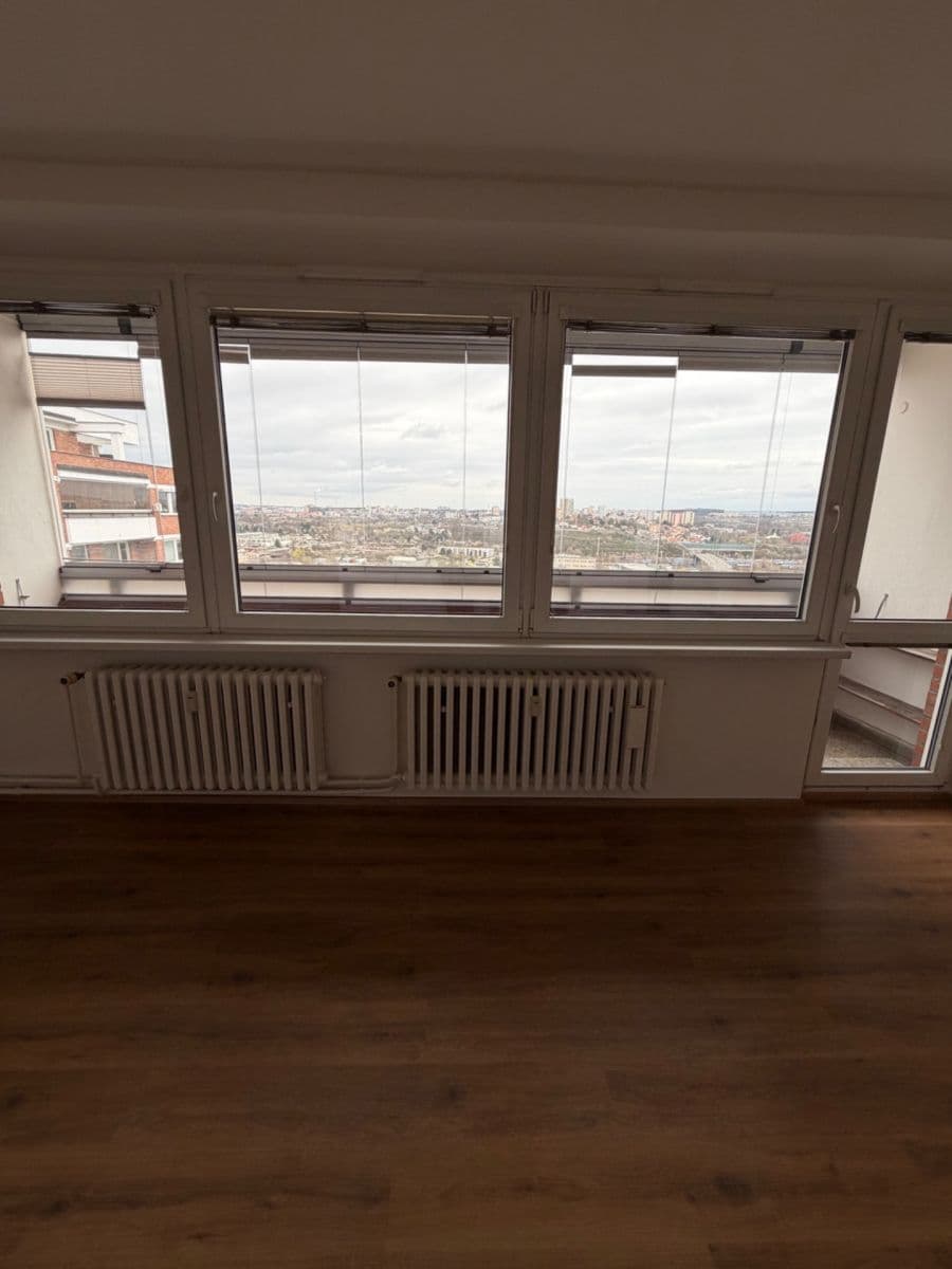 Pronájem bytu 3+kk 59 m², V Dolině, Praha, Praha Pronájem bytu 3+kk 59 m², V Dolině, Praha, Praha
