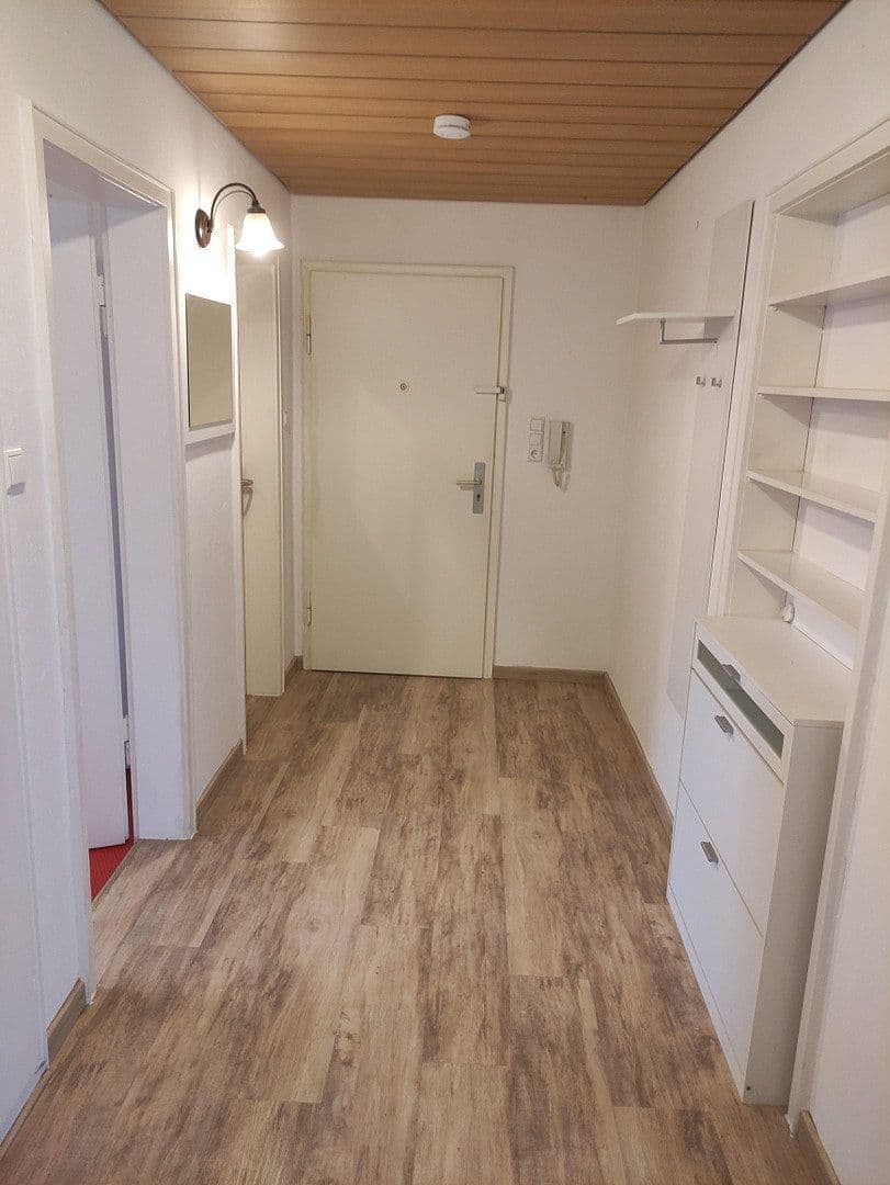 Pronájem bytu 3+1 83 m², Drostestr. 33, Stuttgart Weilimdorf, Bádensko-Württembersko Pronájem bytu 3+1 83 m², Drostestr. 33, Stuttgart Weilimdorf, Bádensko-Württembersko