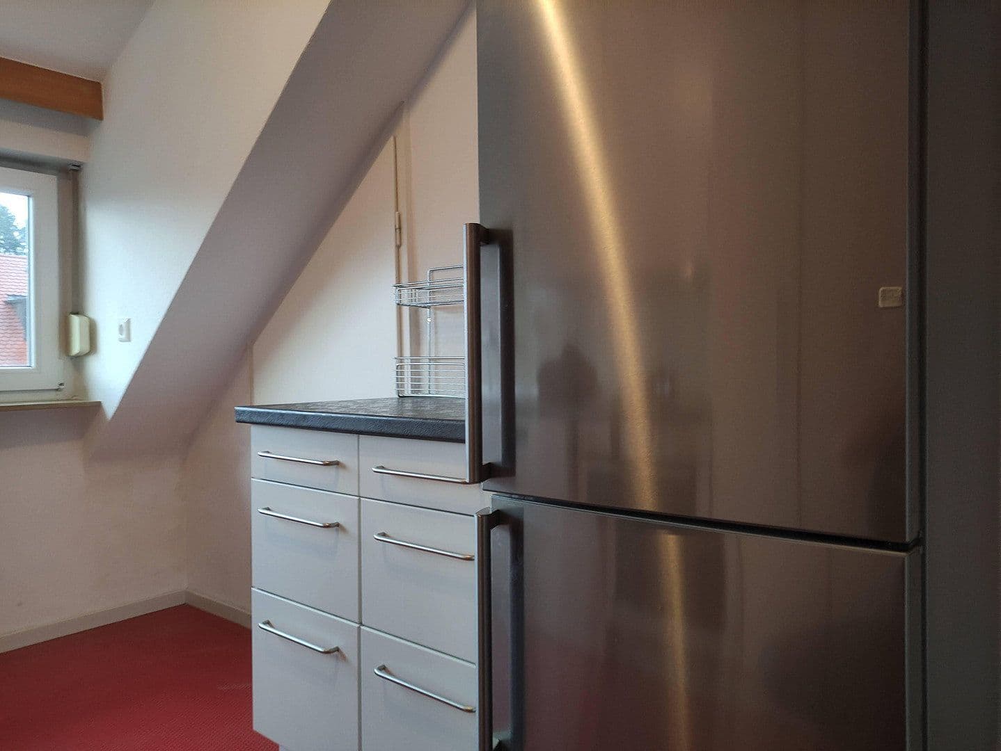 Pronájem bytu 3+1 83 m², Drostestr. 33, Stuttgart Weilimdorf, Bádensko-Württembersko Pronájem bytu 3+1 83 m², Drostestr. 33, Stuttgart Weilimdorf, Bádensko-Württembersko
