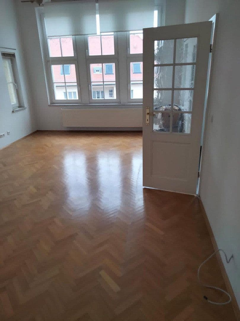 Pronájem bytu 2+1 82 m², Gohliser Str. 19, Leipzig, Sasko Pronájem bytu 2+1 82 m², Gohliser Str. 19, Leipzig, Sasko
