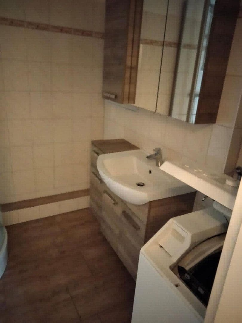 Pronájem bytu 2+1 82 m², Gohliser Str. 19, Leipzig, Sasko Pronájem bytu 2+1 82 m², Gohliser Str. 19, Leipzig, Sasko