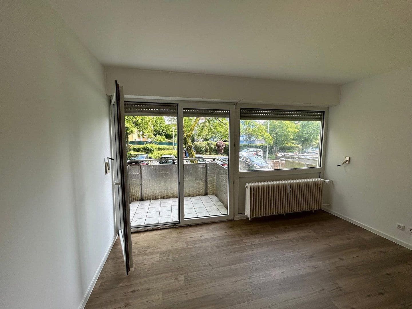 Pronájem bytu 1+1 30 m², Langer Weg 3, Eschborn, Hessen Pronájem bytu 1+1 30 m², Langer Weg 3, Eschborn, Hessen