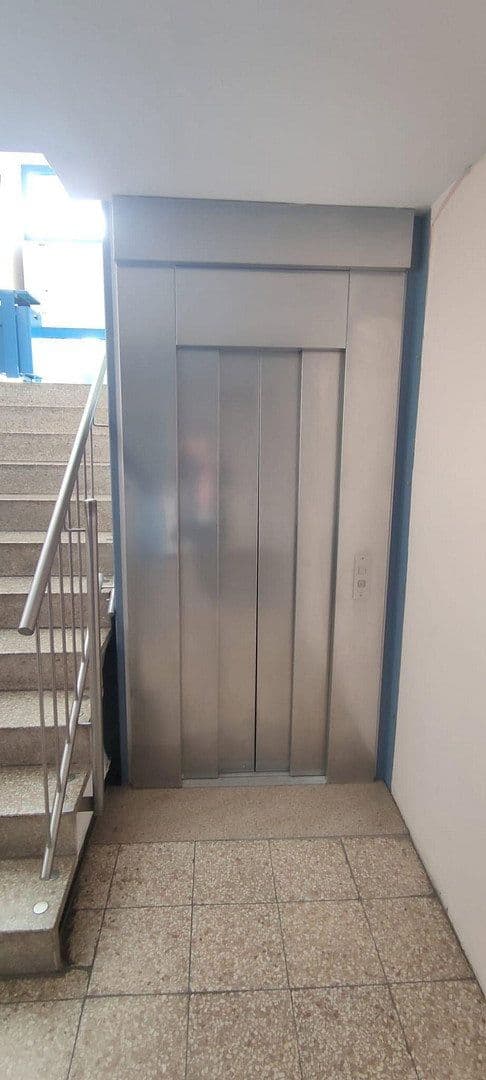 Pronájem bytu 1+1 30 m², Langer Weg 3, Eschborn, Hessen Pronájem bytu 1+1 30 m², Langer Weg 3, Eschborn, Hessen