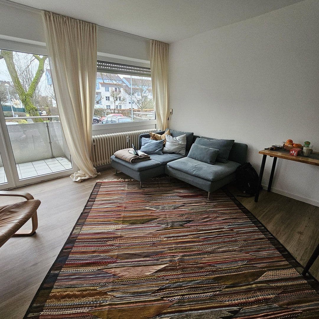 Pronájem bytu 1+1 30 m², Langer Weg 3, Eschborn, Hessen Pronájem bytu 1+1 30 m², Langer Weg 3, Eschborn, Hessen