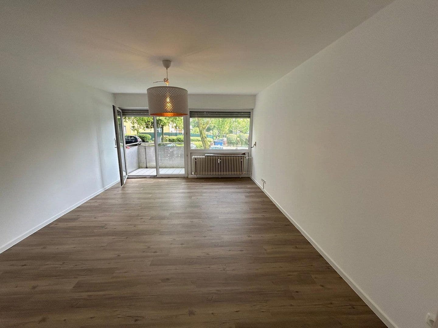 Pronájem bytu 1+1 30 m², Langer Weg 3, Eschborn, Hessen Pronájem bytu 1+1 30 m², Langer Weg 3, Eschborn, Hessen