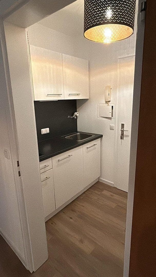 Pronájem bytu 1+1 30 m², Langer Weg 3, Eschborn, Hessen Pronájem bytu 1+1 30 m², Langer Weg 3, Eschborn, Hessen