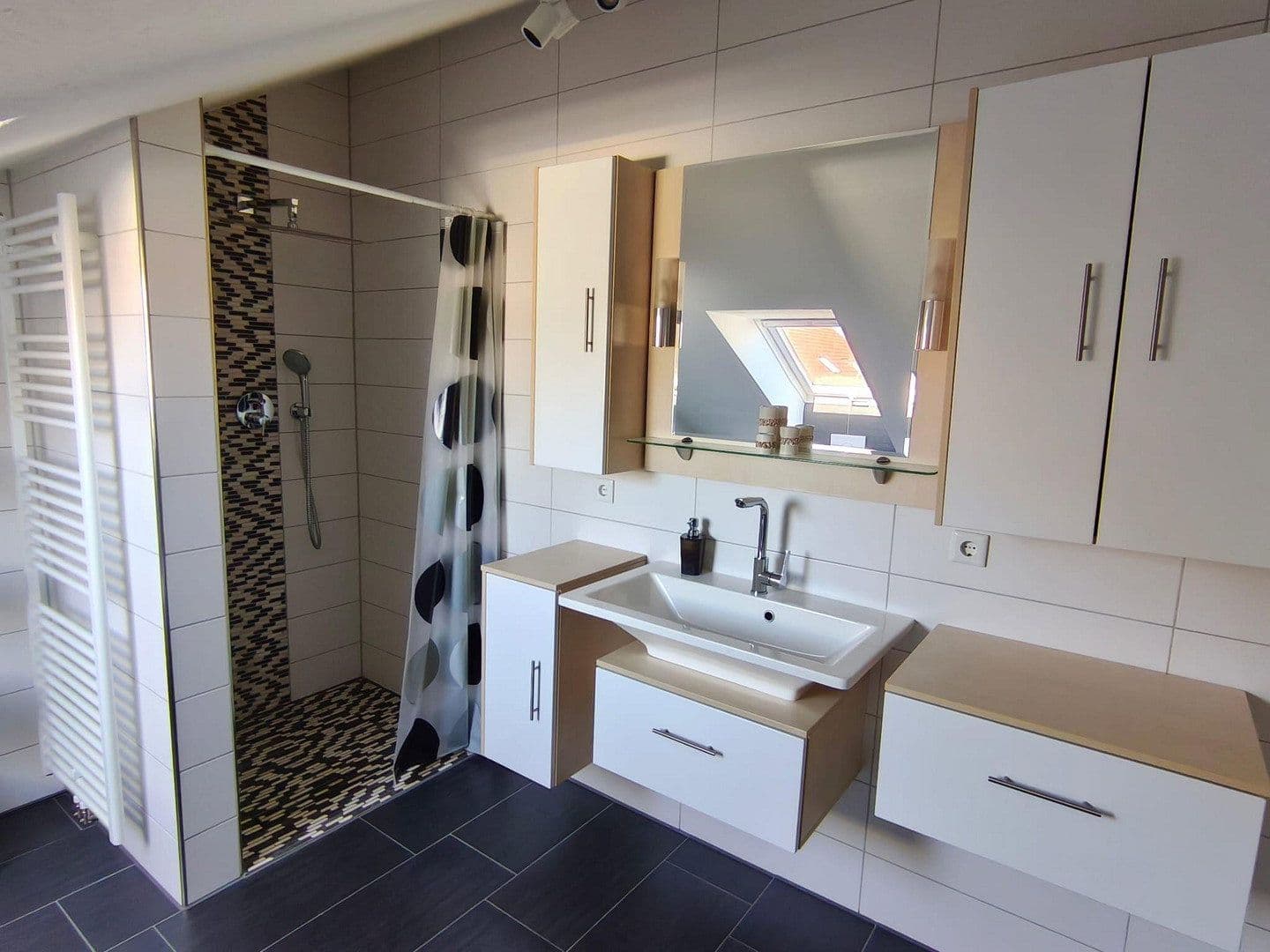 Prodej domu 250 m², pozemek 500 m², Versmold, Severní Porýní-Vestfálsko Prodej domu 250 m², pozemek 500 m², Versmold, Severní Porýní-Vestfálsko