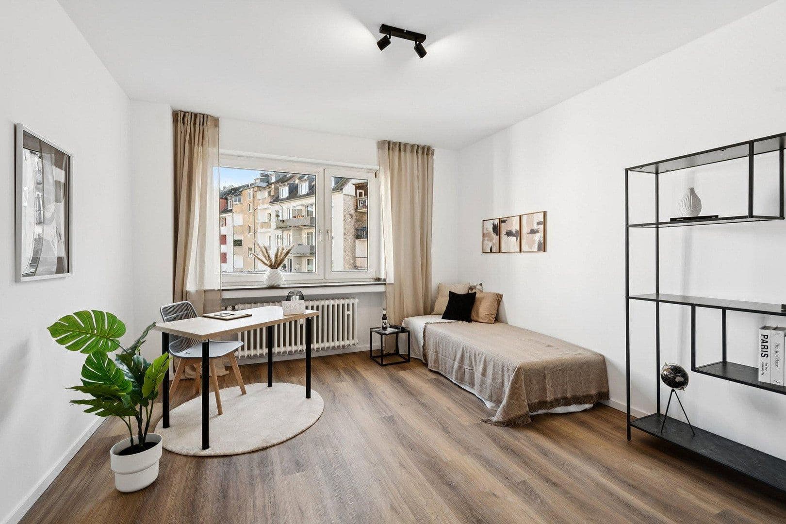 Prodej bytu 3+1 91 m², Düsseldorf, Severní Porýní-Vestfálsko Prodej bytu 3+1 91 m², Düsseldorf, Severní Porýní-Vestfálsko