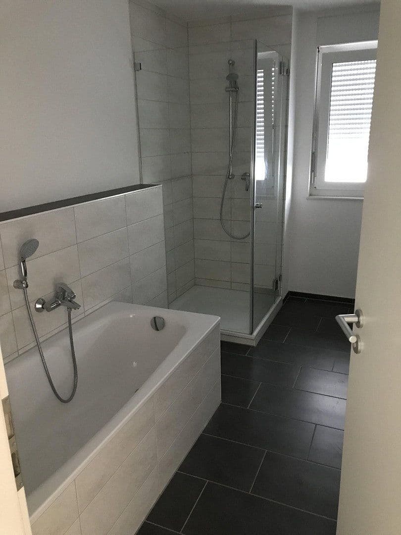 Prodej bytu 3+1 88 m², Rheinstetten, Bádensko-Württembersko Prodej bytu 3+1 88 m², Rheinstetten, Bádensko-Württembersko